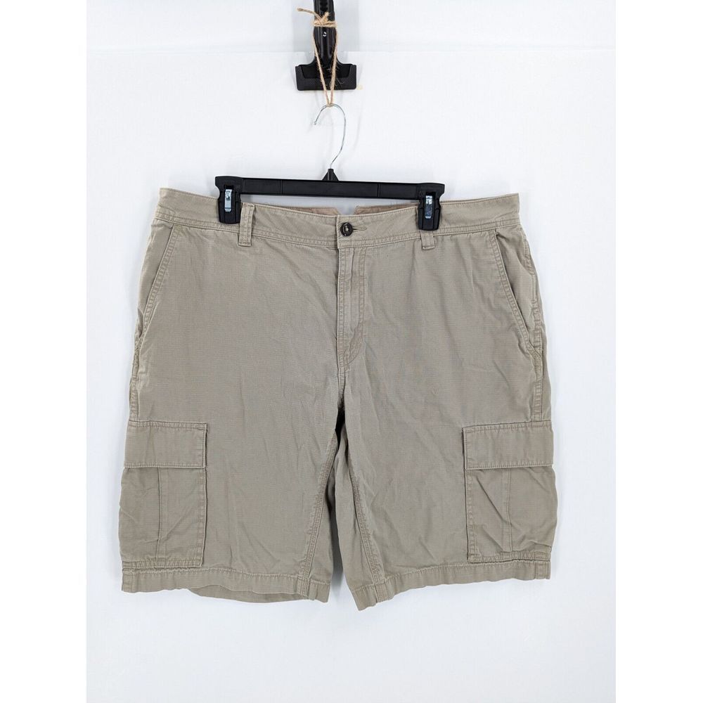North Face Vintage Men's Ripstop Khaki Beige Cargo Pocket Shorts, Size 38 Long